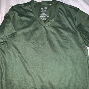 Men's Green Guess V-Neck T-Shirt Medium